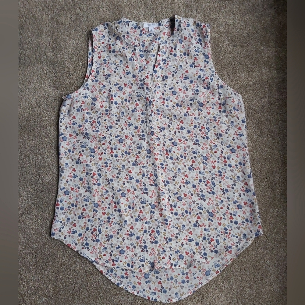 Ardene Floral Print Sleeveless Blouse